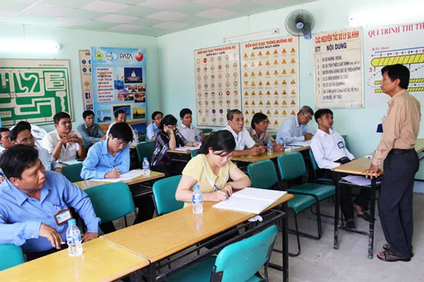 Bạn nên bắt đầu với những kiến thức cơ bản khi tham gia giao thông, đồng thời ôn lại thật kỹ trước khi đi thi