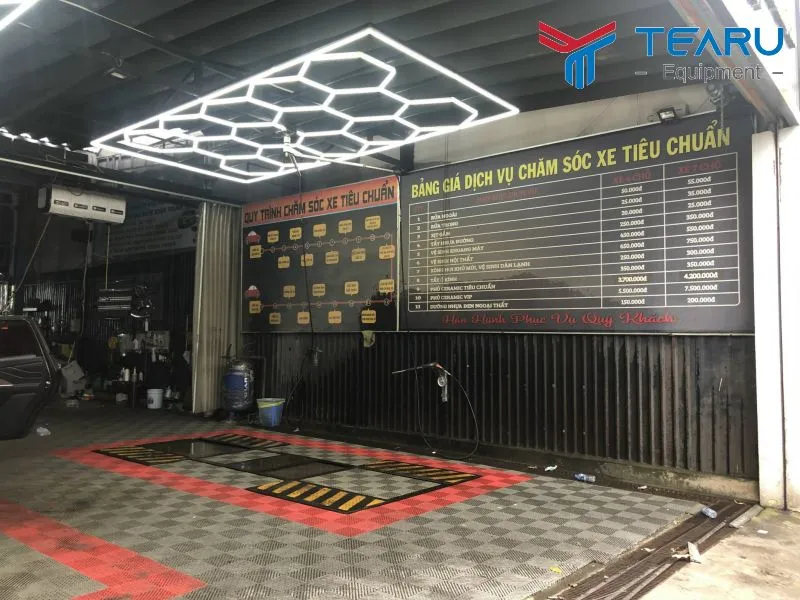 Báo giá vệ sinh khoang máy ô tô