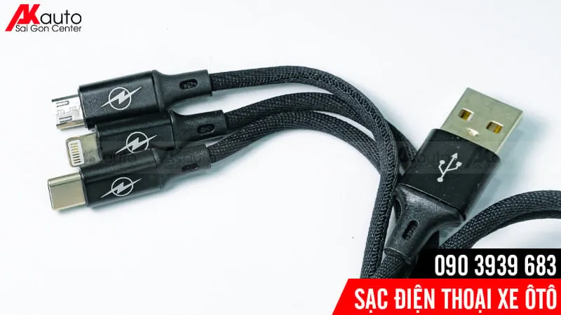 sạc điện thoại ô tô có nhiều đầu sạc