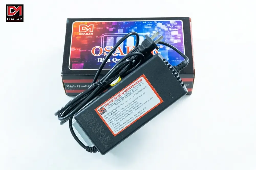 Sạc xe điện xmen giá bao nhiêu đi kèm với công nghệ bảo vệ toàn diện, giúp người điều khiển xe sạc an toàn và kéo dài tuổi thọ thiết bị