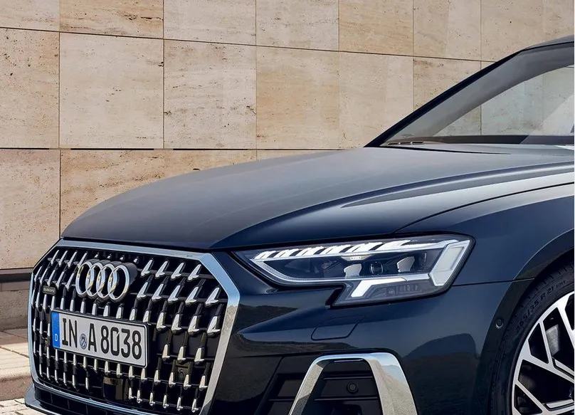 Ngoại thất Audi A8 với kích thước bề thế