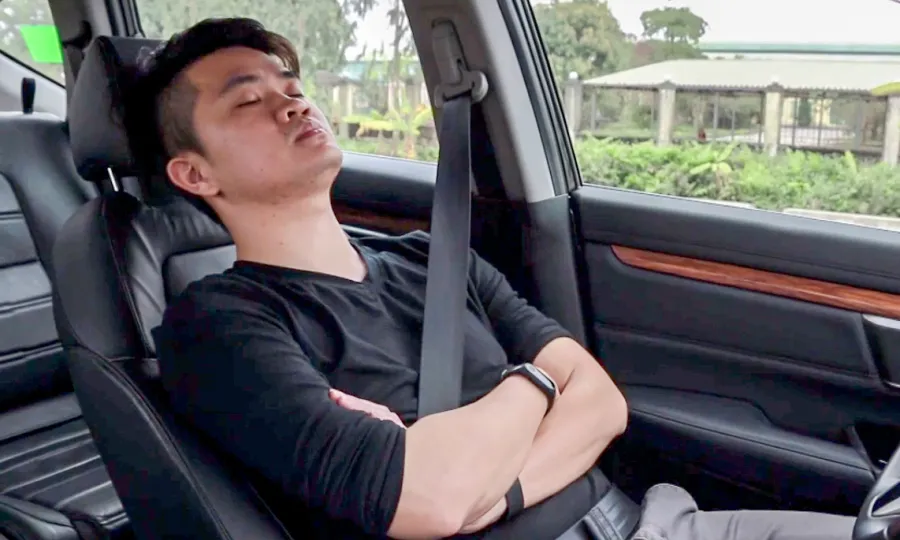 Luôn chốt cửa xe cẩn thận trước khi nghỉ ngơi để tránh rủi ro mất cắp và đảm bảo an toàn tuyệt đối