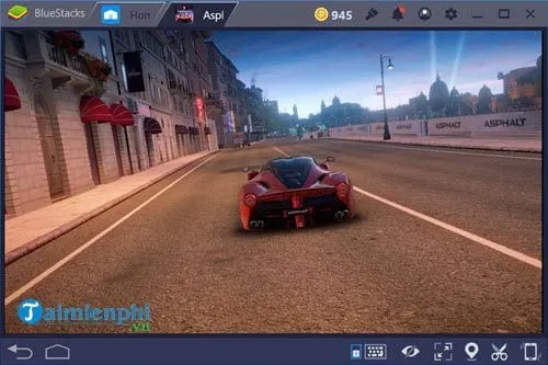 Cảnh xe đua chuẩn bị xuất phát trong màn giới thiệu ban đầu của Asphalt 9 Legends