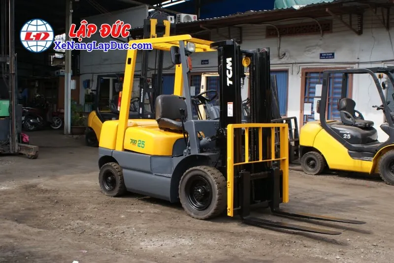 Xe NÃ¢ng Dáº§u TCM FD25Z5
