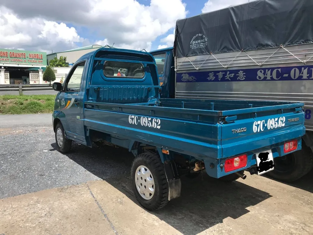 thaco-towner-990kg-thung-lung-2018