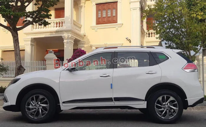 Thân xe Nissan X-Trail 2021
