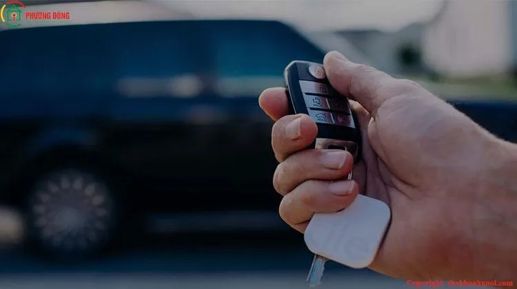 thay pin chìa khóa xe ô tô