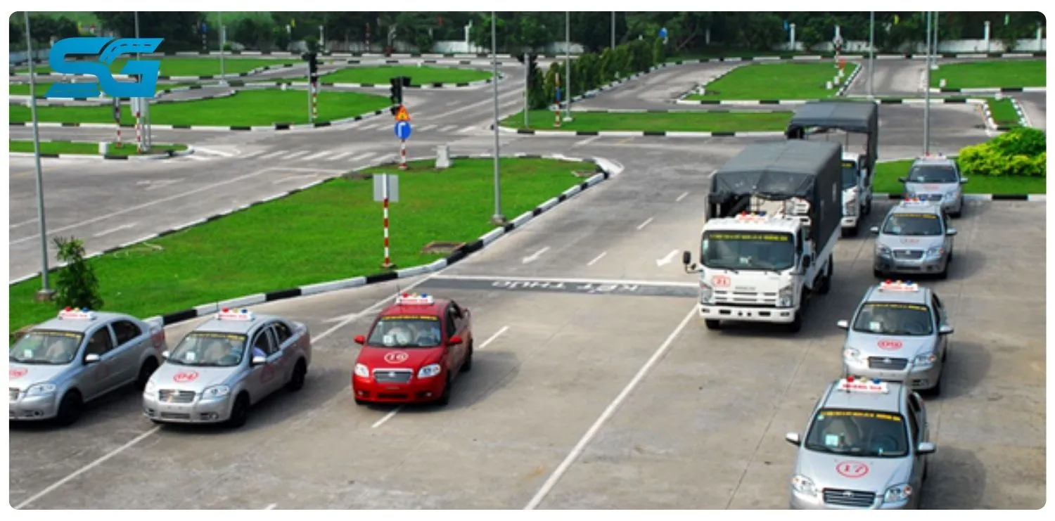 Lộ trình 4 bước chinh phục bằng lái xe ô tô hiệu quả