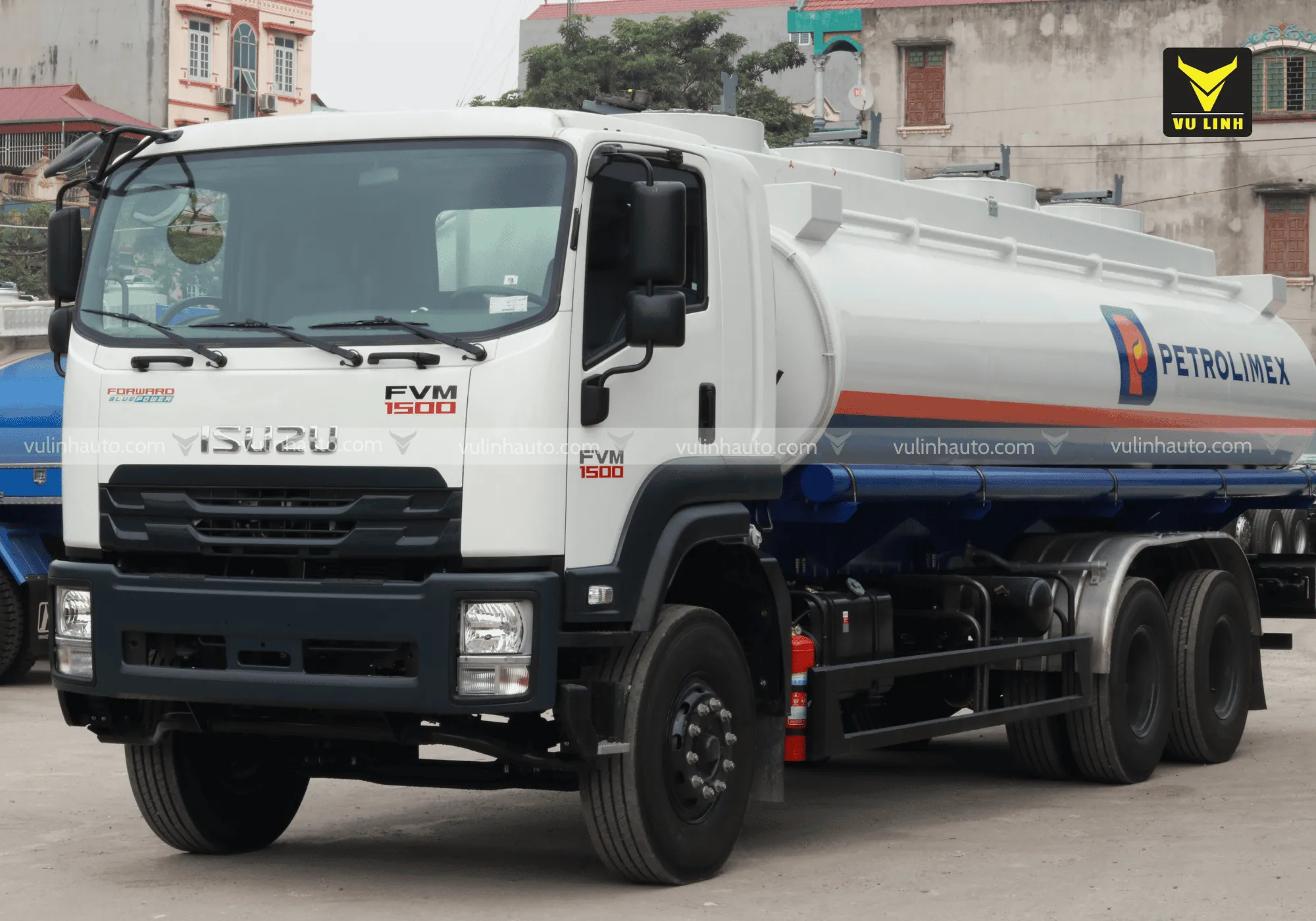 xe bồn chở xăng dầu ISUZU FVM 20m3 bồn nhôm