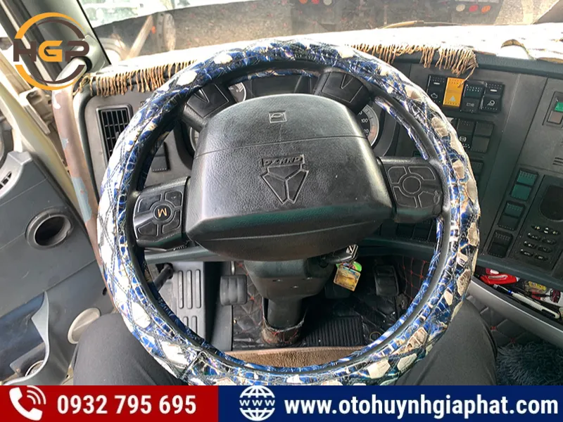 Bánh lái xe HOWO 2015 cũ