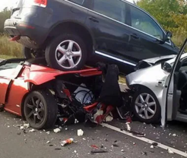 Thu mua xác xe tai nạn