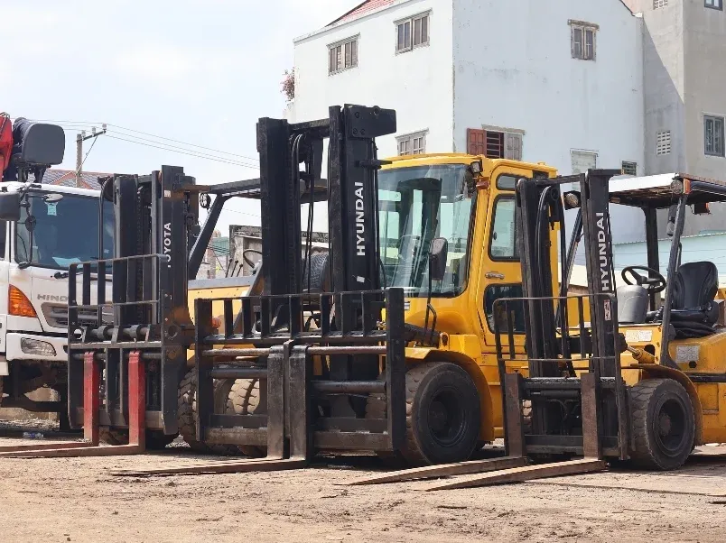 Chi tiết bảng thuế nhập khẩu và VAT cho xe nâng cũ