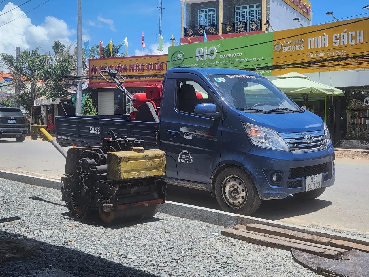 Dịch vụ cho thuê xe tải tự lái từ 500kg đến 2.5 tấn