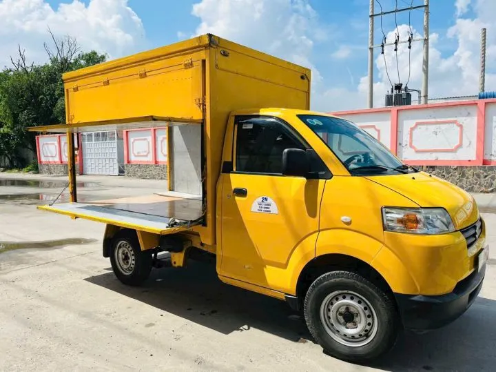Xe tải Suzuki thùng cánh dơi cũ