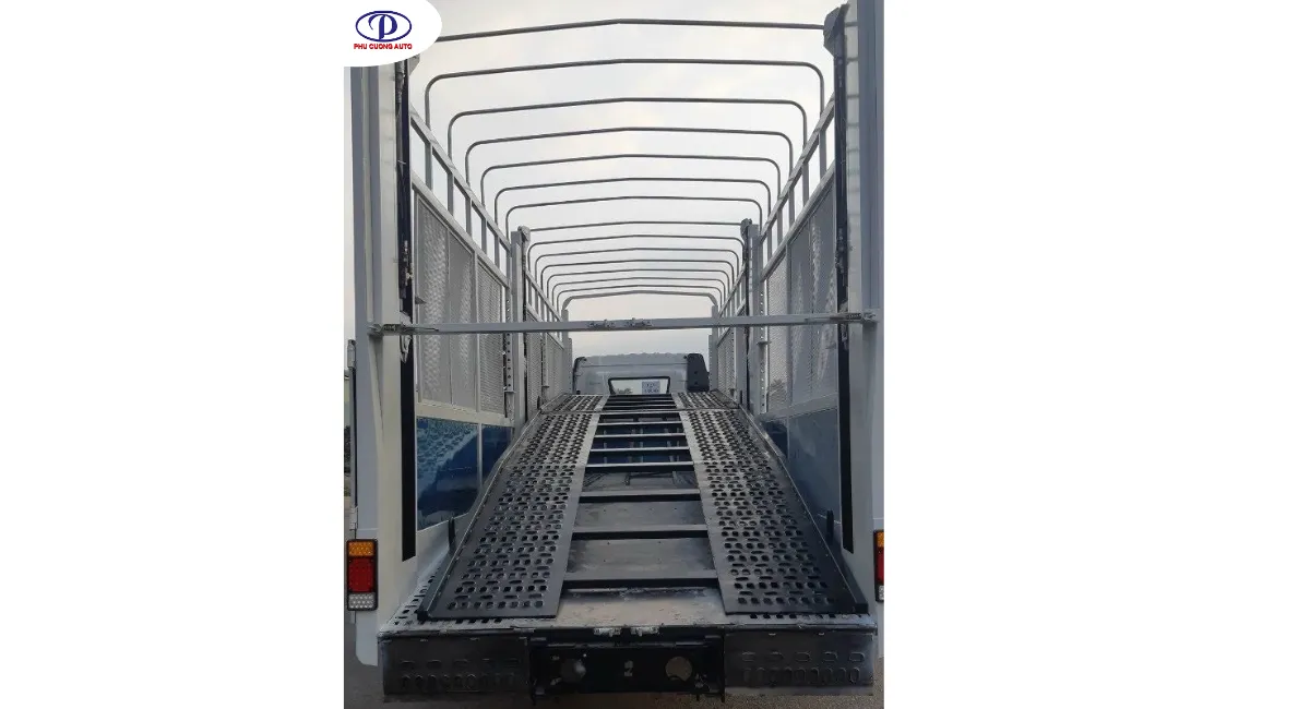 Thùng hàng siêu dài 9,8m