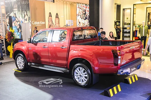 Thùng xe bán tải Isuzu D-Max 2020 cứng cáp