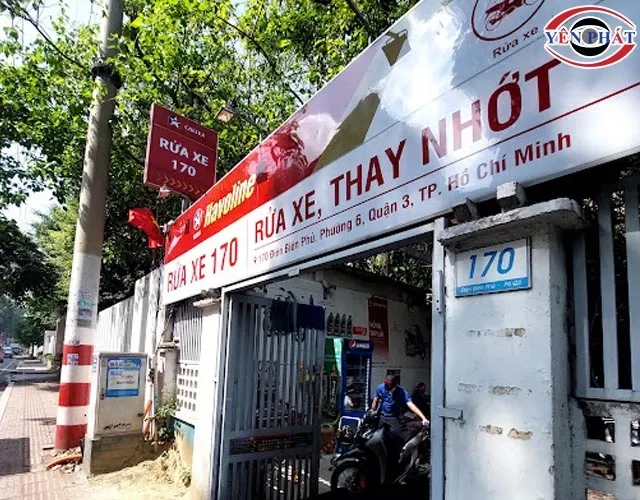 Tiệm rửa xe Điện Biên Phủ