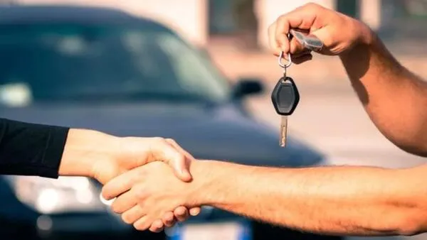 Tiến hành thủ tục sang tên đổi chủ để hoàn tất giao dịch