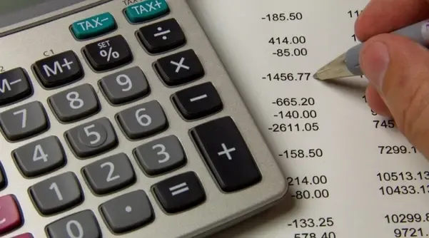 Lưu ý về phí phạt tất toán trước hạn trong hợp đồng