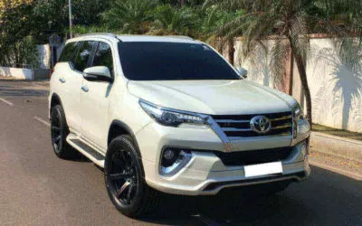 Xe 7 chỗ Toyota Innova