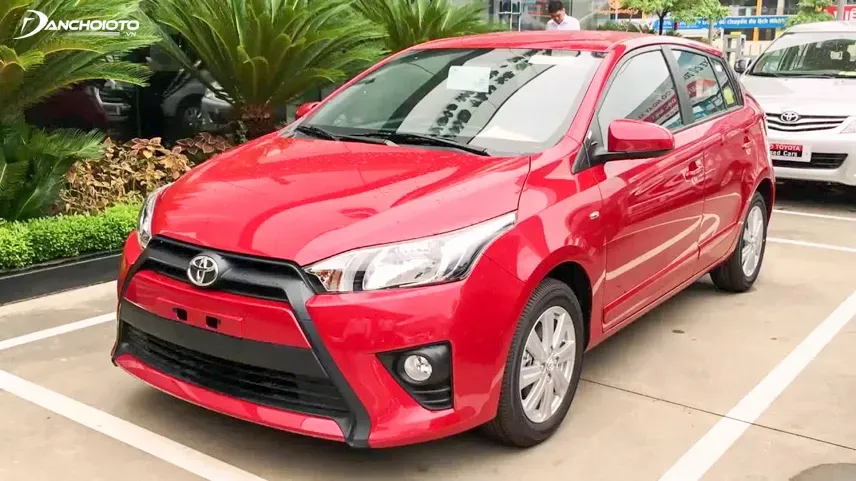 Khoang lái của xe bán tải Mazda BT-50 cũ được thiết kế để dễ làm quen và sử dụng, tập trung vào sự tiện lợi cho người lái.