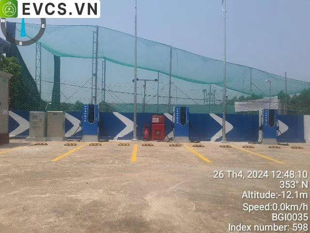 Trạm sạc xe điện tại bến xe