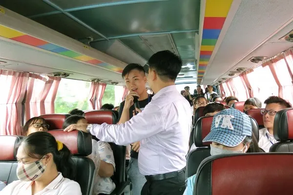 trò chơi hoạt náo trên xe dành cho hdv