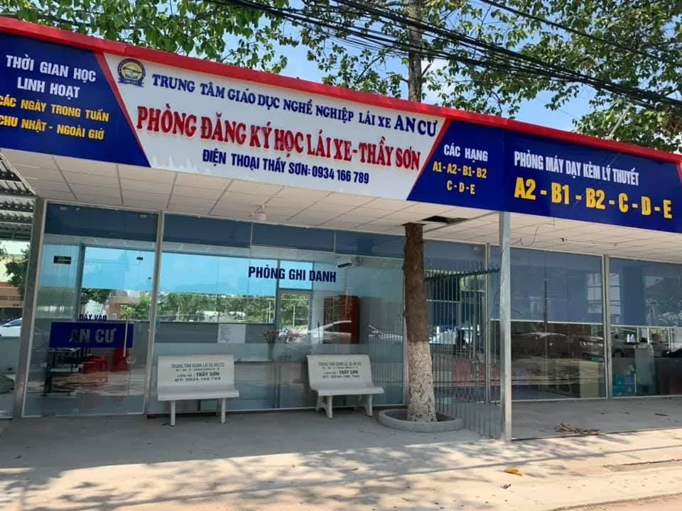 Trung Tâm Giáo Dục Nghề Nghiệp Lái Xe An Cư Tại Bình Dương với diện tích sân tập lớn