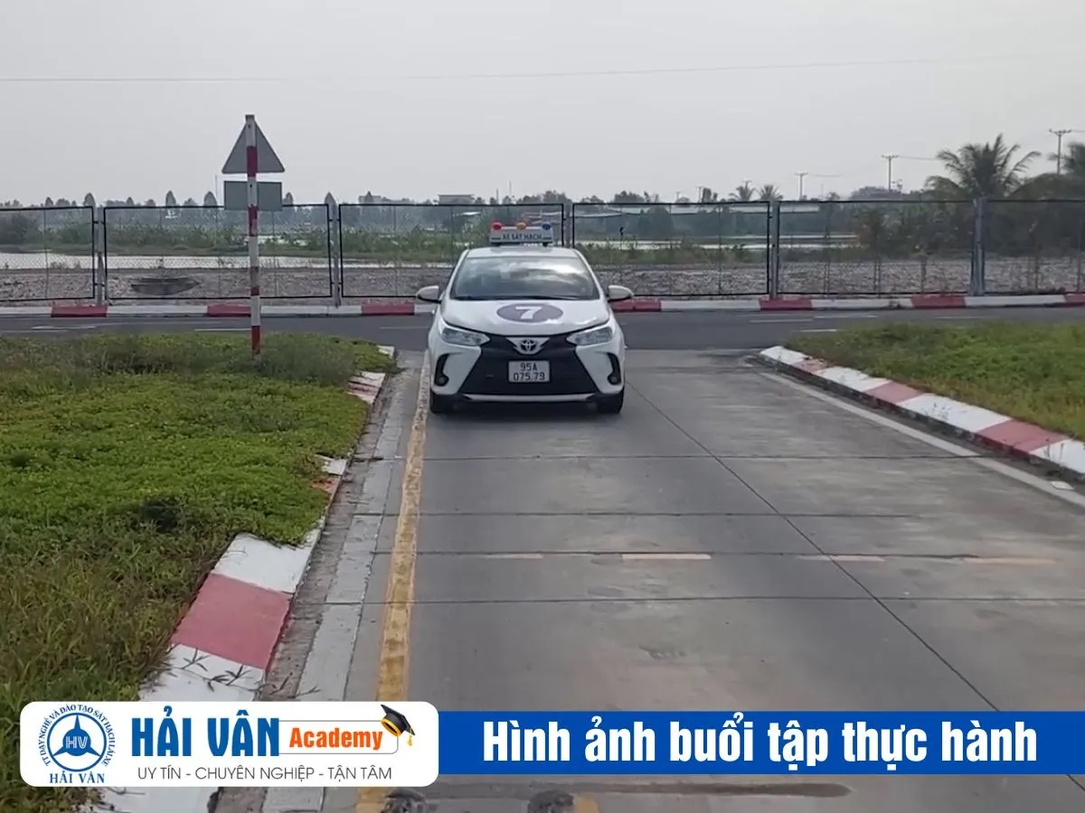 Trung tâm Hải Vân đào tạo bằng lái xe ô tô uy tín hàng đầu Đà Nẵng
