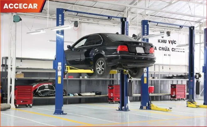 Trung tâm Ngọc Hoài cung cấp đa dạng dịch vụ sửa chữa và hàn kính ô tô ở Vinh