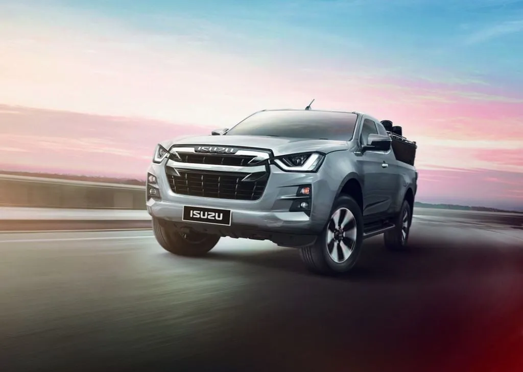 Tổng quan ngoại thất xe bán tải Isuzu Dmax 2025 màu trắng
