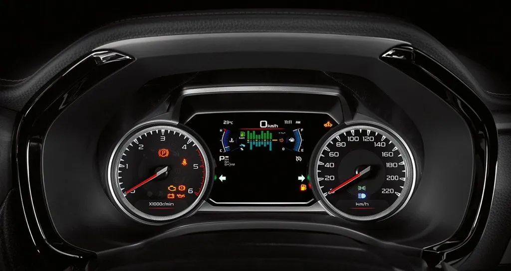 Vô lăng xe Isuzu Dmax 2026 bọc da trên phiên bản AT với thiết kế 3 chấu và các phím điều khiển tích hợp