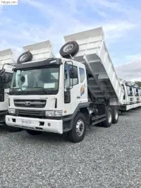 Xe ben Daewoo 15 Tấn NOVUS đang hoạt động tại công trường với thùng xe đầy tải
