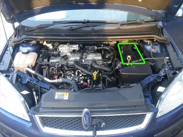 Vị trí đặt bình ắc quy trên ô tô