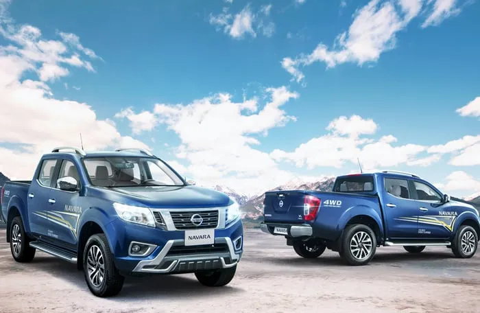 Xe bán tải Nissan Navara phiên bản 2020 màu trắng đang giảm giá xe bán tải nissan 2020