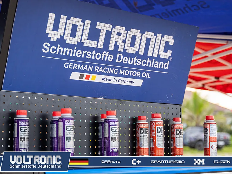 Gian hàng Voltronic tại Vietnam Pickup Festival trưng bày các sản phẩm dầu nhớt
