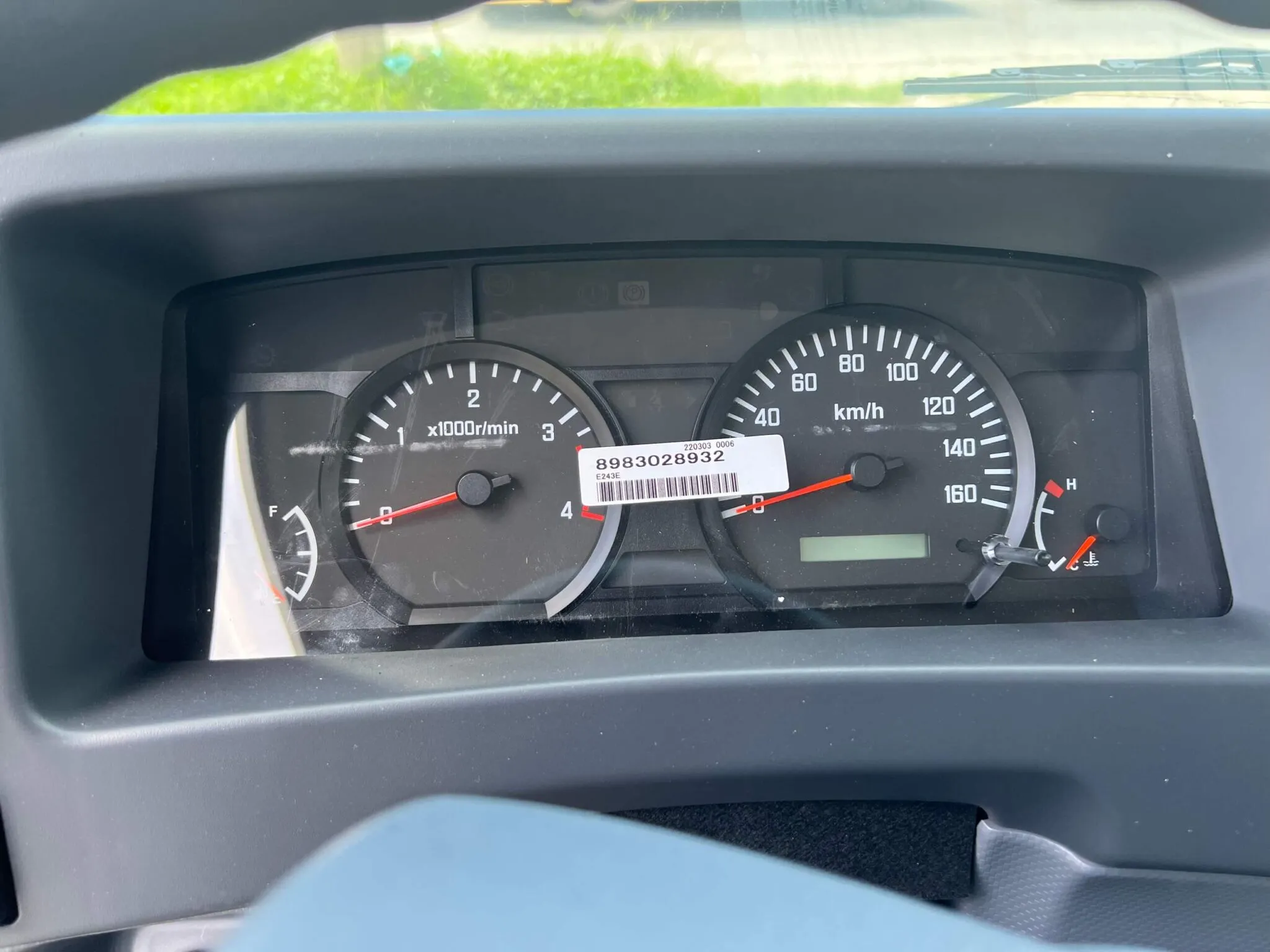 Đồng hồ taplo hiển thị thông tin