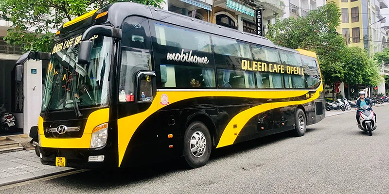Nhà xe Hà Nội Huế Queen Bus với thiết kế hiện đại, sang trọng