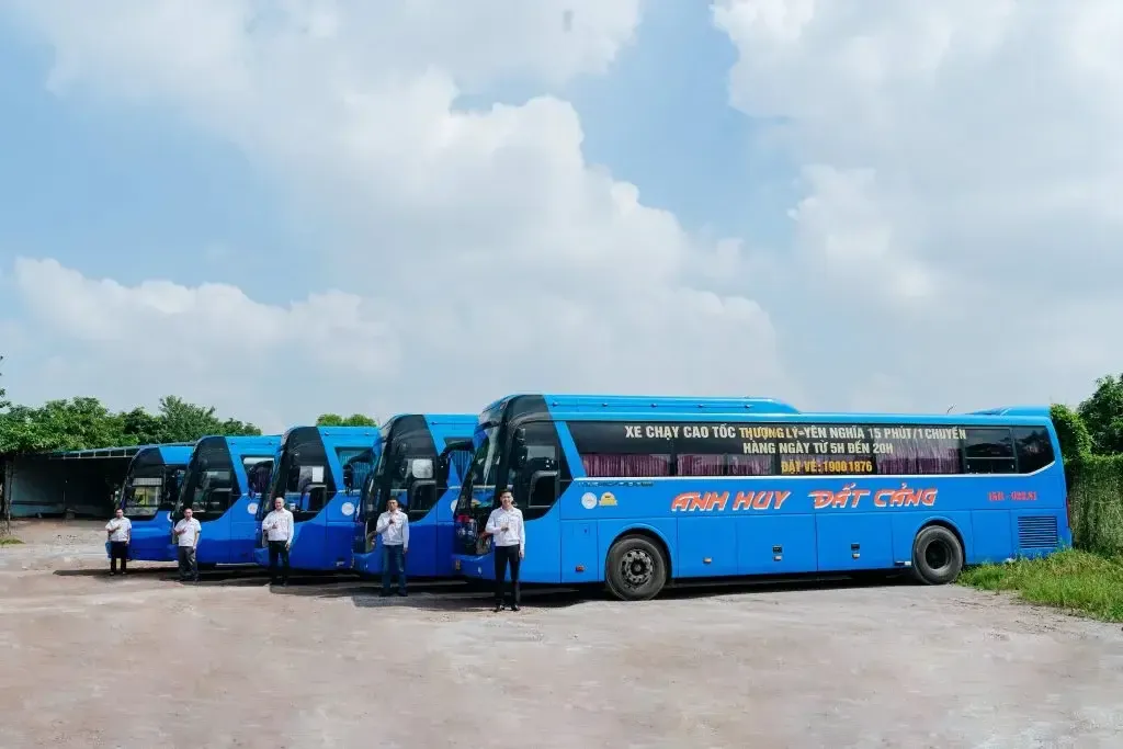 Xe khách tuyến Hải Phòng - Hà Nội