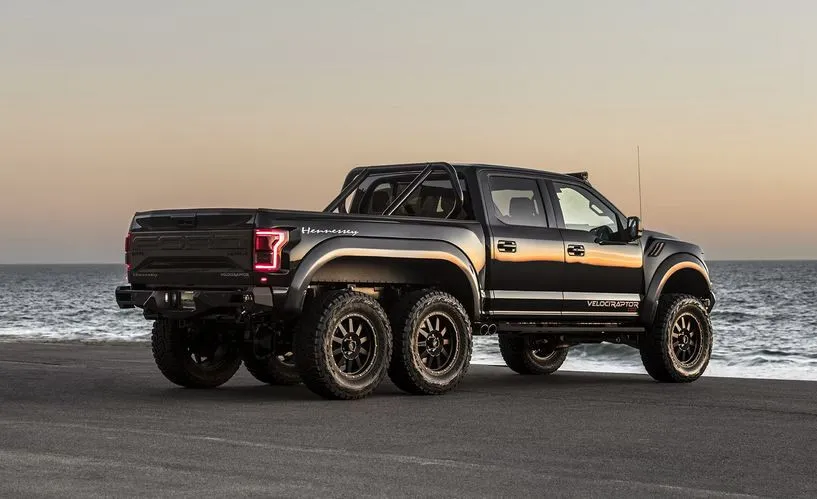 Phiên bản nâng cấp xe bán tải 6 bánh Ford Hennessey VelociRaptor hầm hố