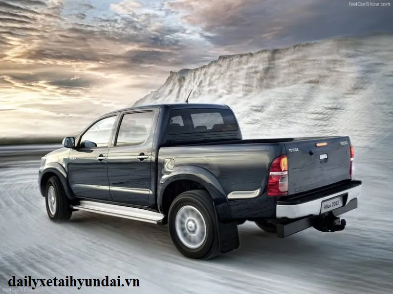 Ngoại thất mạnh mẽ của các mẫu xe bán tải cũ đáng cân nhắc trong tầm giá dưới 200 triệu đồng
