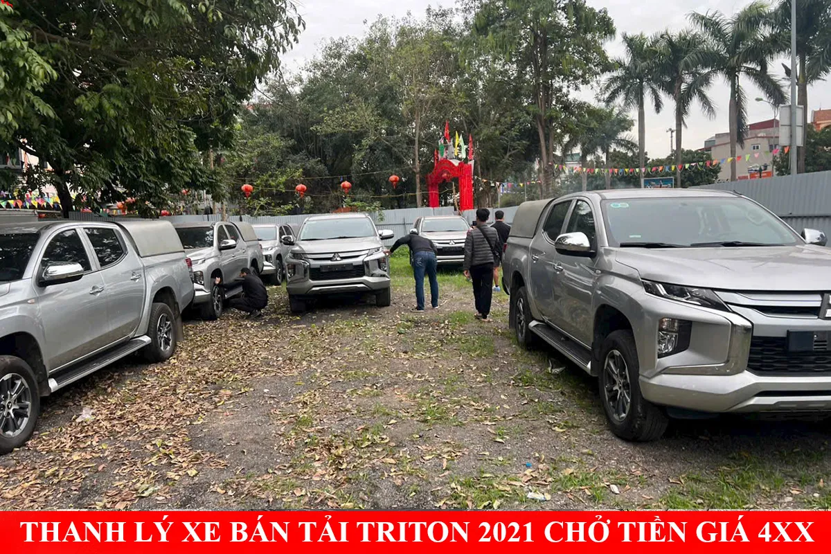 Giao diện hệ thống an toàn và giải trí trên xe bán tải Mitsubishi Triton 2021 cũ