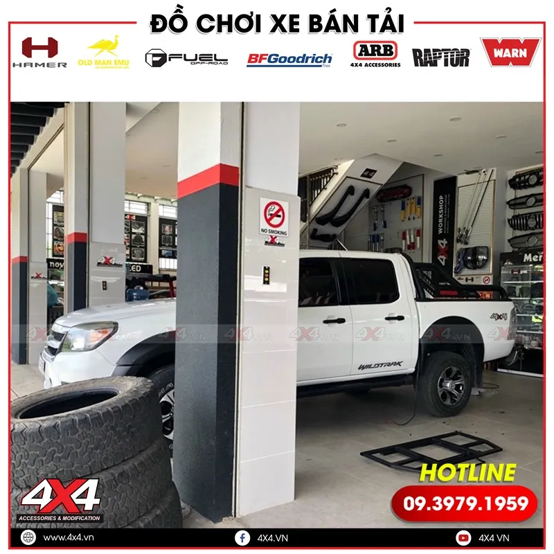 Xe Bán Tải Độ Offroad: Góc Cận Cảnh Thanh Thể Thao Offroad Tăng Cường Độ Cứng Cáp Cho Xe