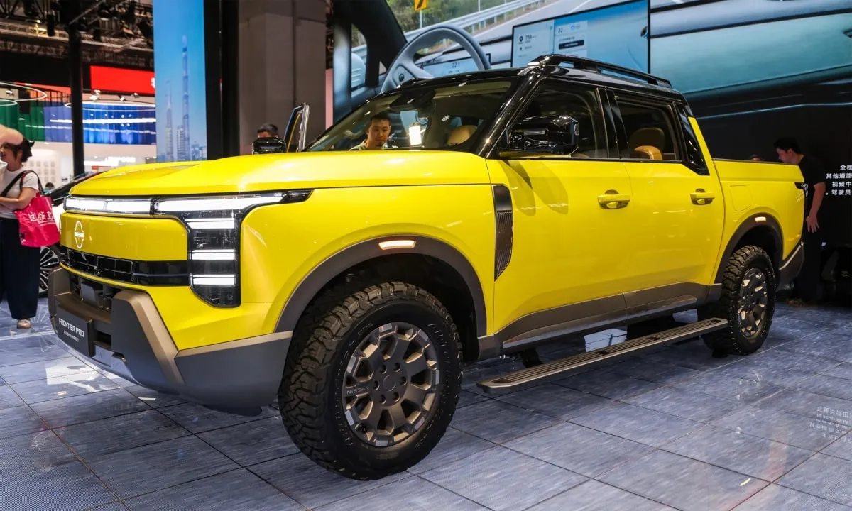 Xe bán tải Nissan Frontier Pro hybrid ra mắt tại Triển lãm ô tô Thượng Hải với thiết kế Rugged Tech và dải đèn LED đặc trưng