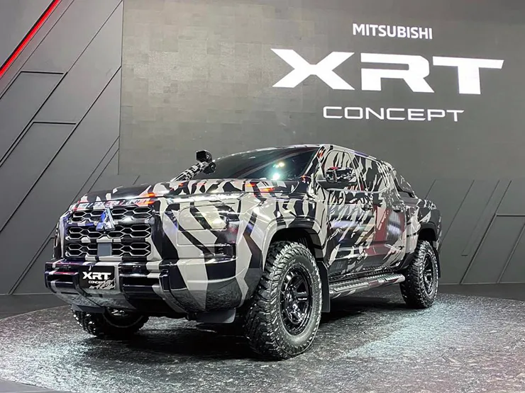 Hình ảnh xe bán tải ý tưởng của Mitsubishi lộ diện tại BIMS 2023, chụp góc trước bên phải