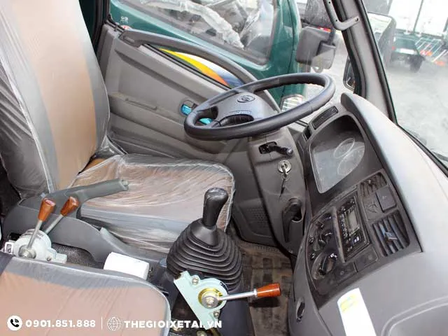 Nội thất tổng thể của xe ben TMT 3.45 tấn