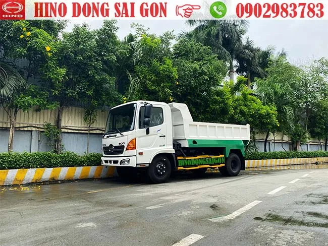 Hình ảnh thực tế xe ben Hino 500 tải trọng 6.2 tấn thùng 5 khối hoàn thiện