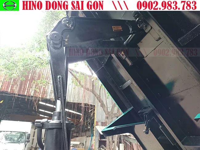 Ty ben nhập khẩu Thái Lan Sammitr chuyên dụng trên xe ben Hino 500
