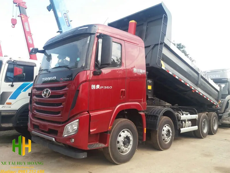 Xe ben Hyundai Trago Xcient 4 chân