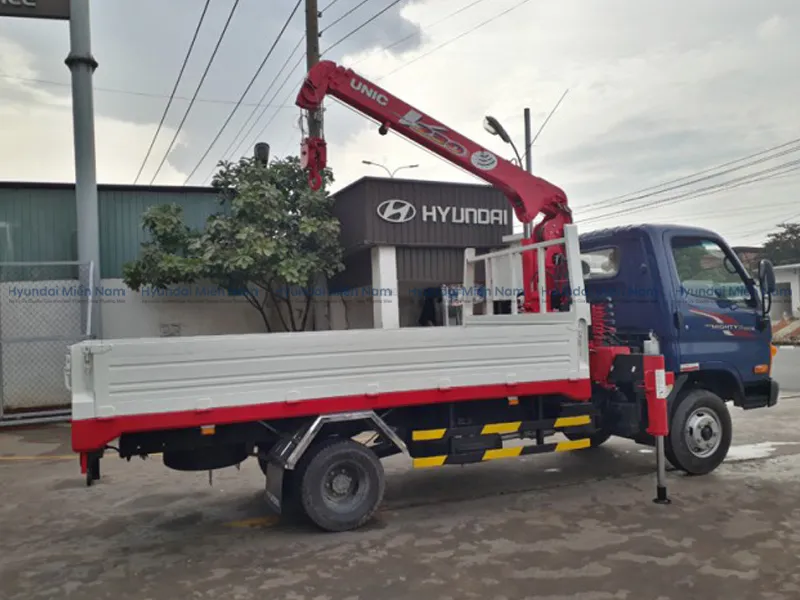 Xe Cẩu Hyundai New Mighty N250sl 2.5 Tấn Thùng Dài 4m3 (1)